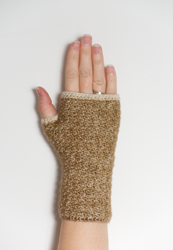 Senara Handwarmers Crochet Pattern - Image 3